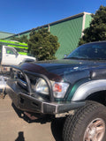 N60 Facelift Bullbar for 1997-2005 Hilux with Black Finish and LED Lights